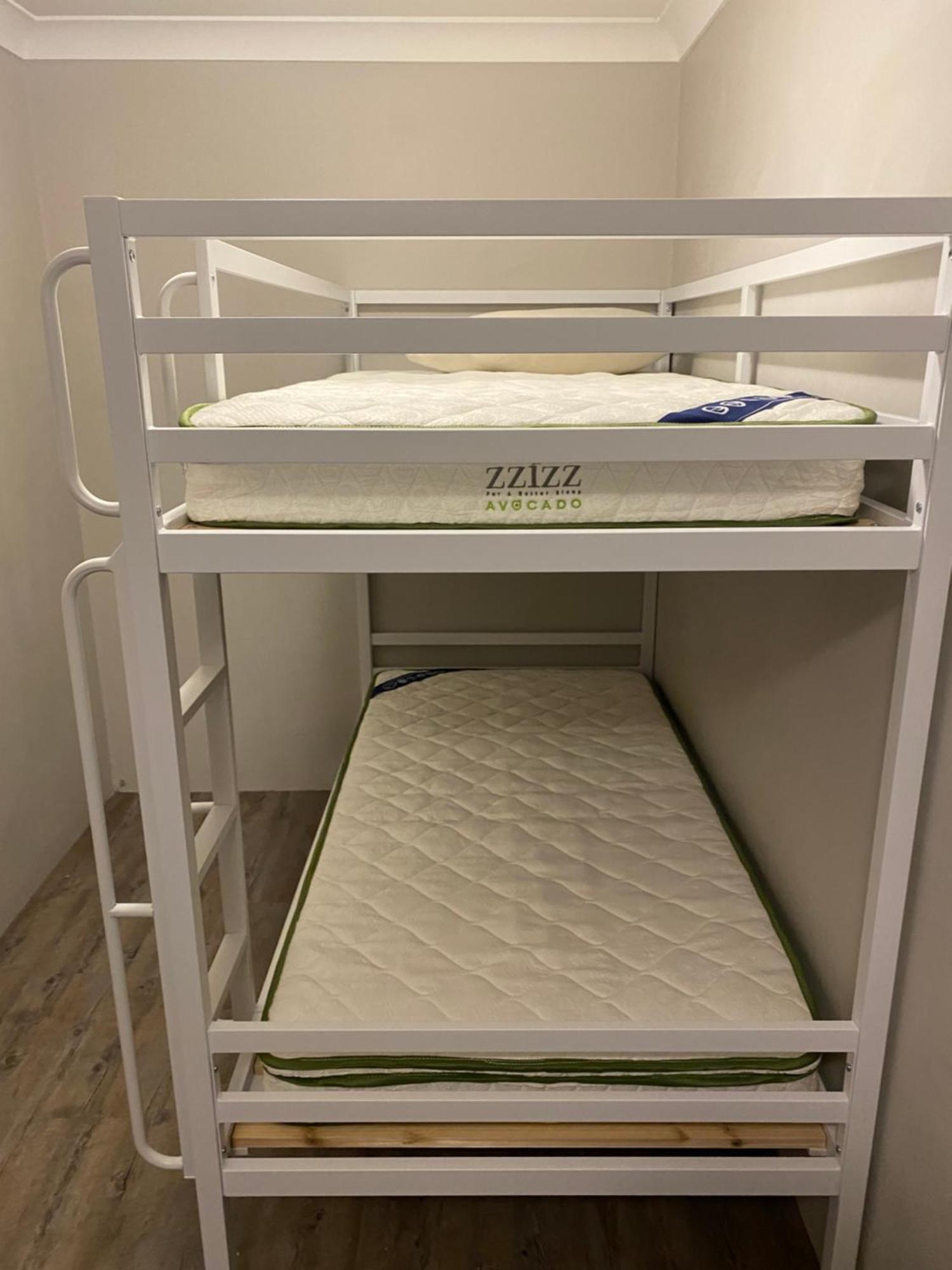 Homely Inn Hostel Гоулд Коуст Екстериор снимка